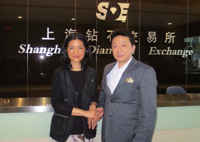 上海ダイヤモンド取引所　副所長のキャロライン・ユアン女史とダイヤモンド市場の推移について会談