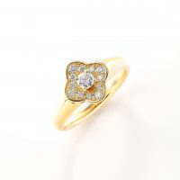 華やかで可愛らしいゴールドのお花の指輪01