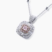 ファンシーパープリッシュピンクダイヤモンドのネックレス 03