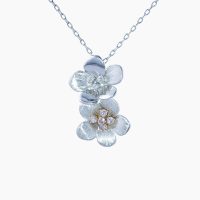 ほんのりと優しく色づく花に見立てたピンクダイヤモンドのペンダントネックレス 04