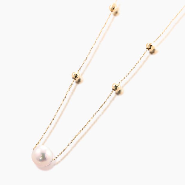 約8.5mmのパールペンダントに、2つのシリコン入りミラーボール付きで、好きな所にミラーボールを移動できる仕組みのK18ネックレス　02