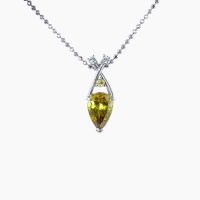 曲線でありつつ縦長のクロスに交わるデザインが濃い色と強い輝きのスフェーンを美しく、かつ軽やかに印象づけるペンダントネックレス　01