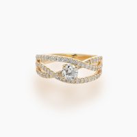 中心に0.385ct(I・SI1・Very Good)のダイヤモンド、合計0.58ctの厳選メレダイヤを贅沢にセッティングした上品で華やかなK18クロスオーバーリング 01